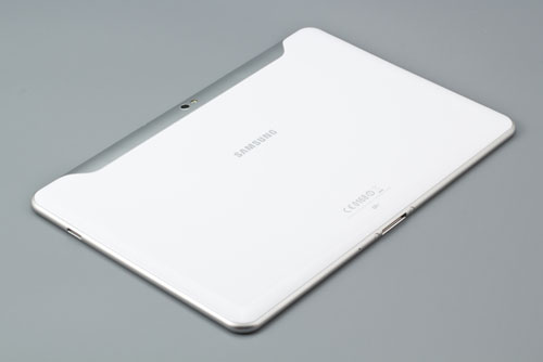 Вид тыльной стороны планшета Samsung Galaxy Tab 10.1
