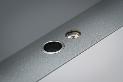 Внешний вид тыловой камеры планшета Samsung Galaxy Tab 10.1